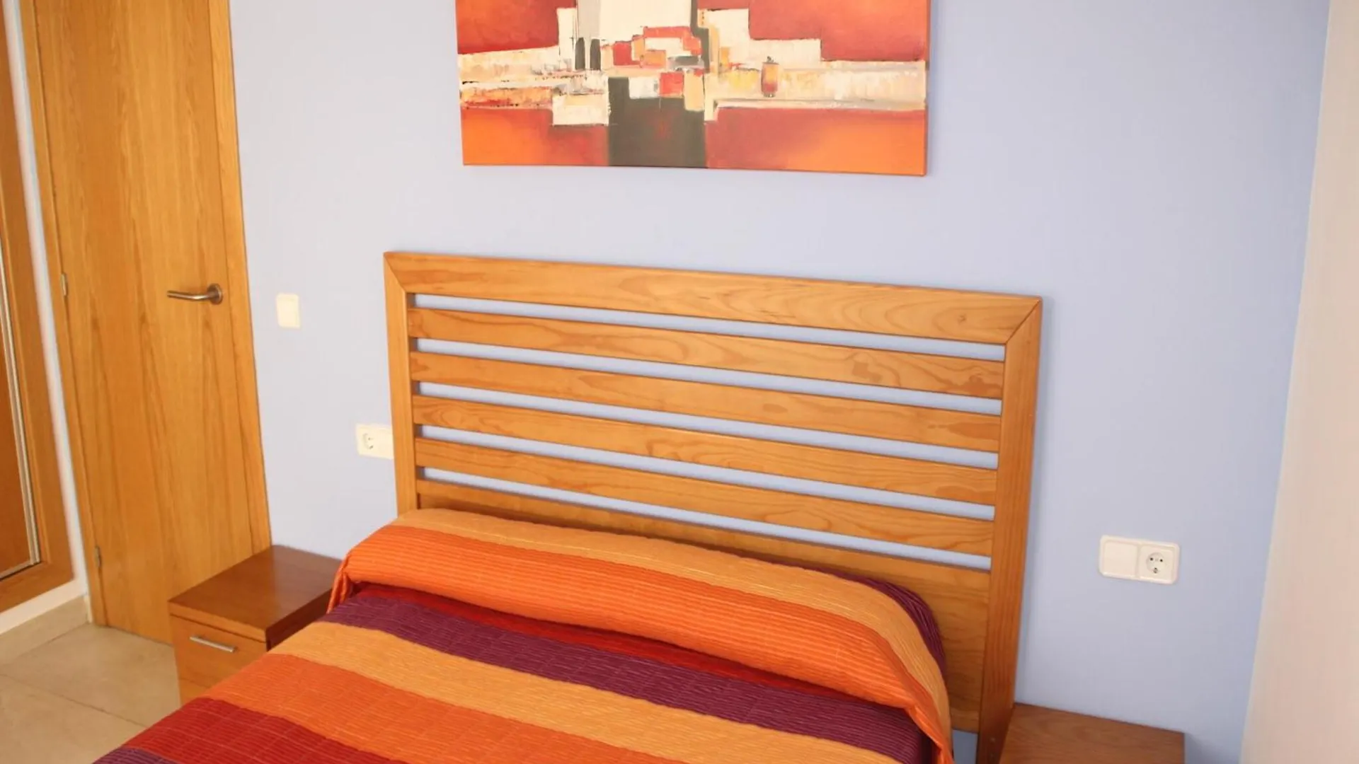 Nice Apartment With Private Terrace Creixell Spain