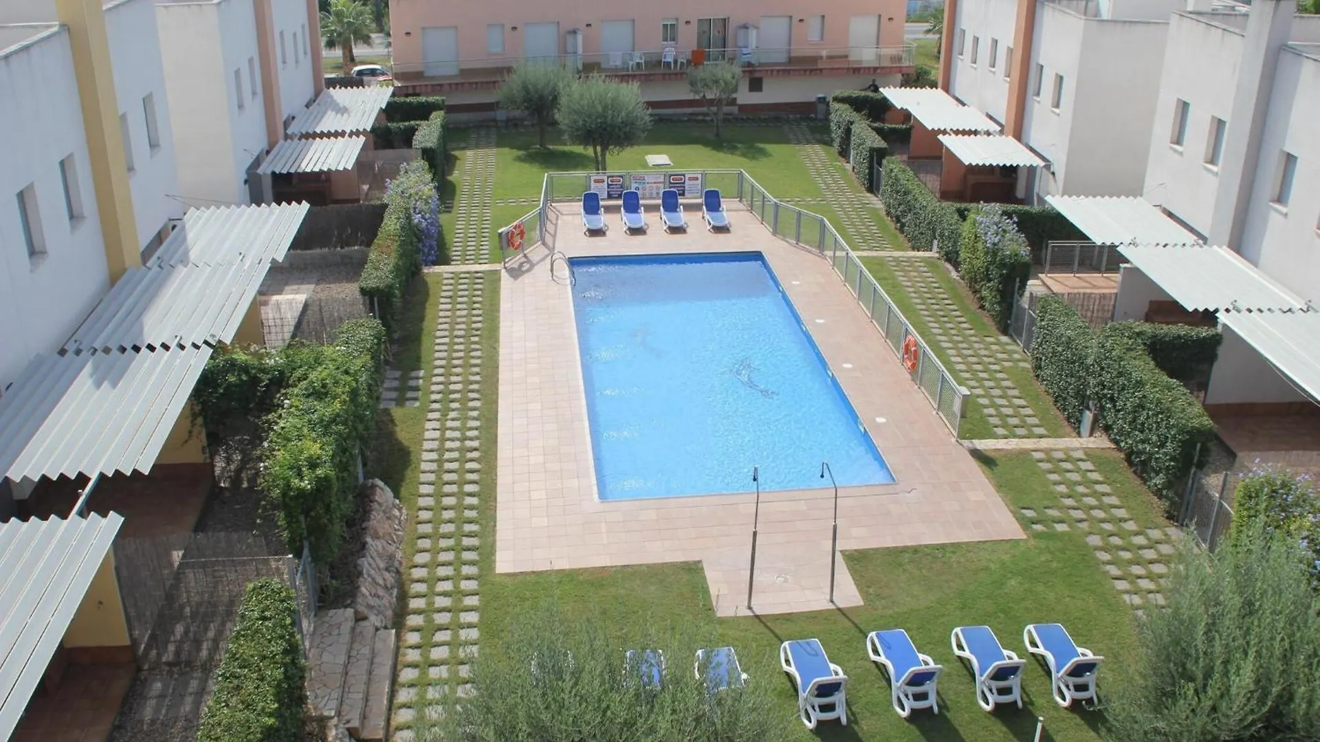 Nice Apartment With Private Terrace Creixell